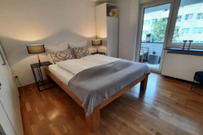 2 BR, New, cozy apartment for 5 people